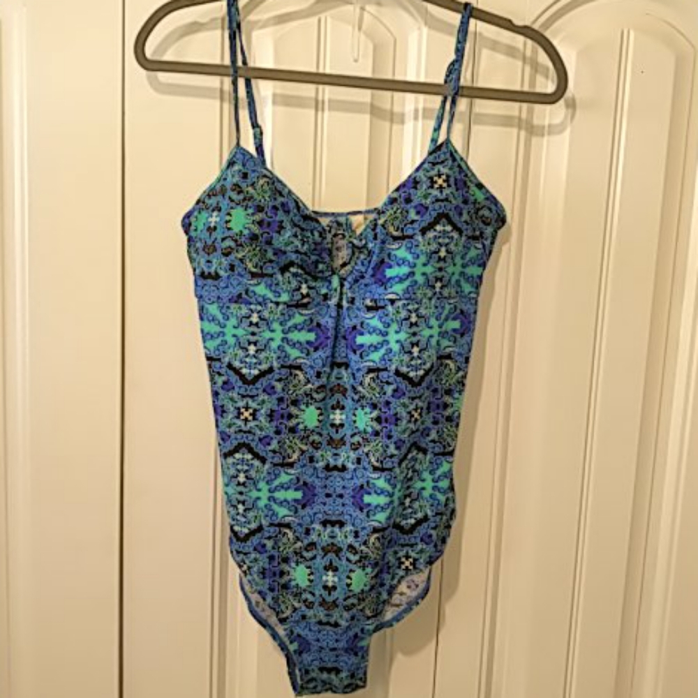 Paisley keyhole tie front one piece